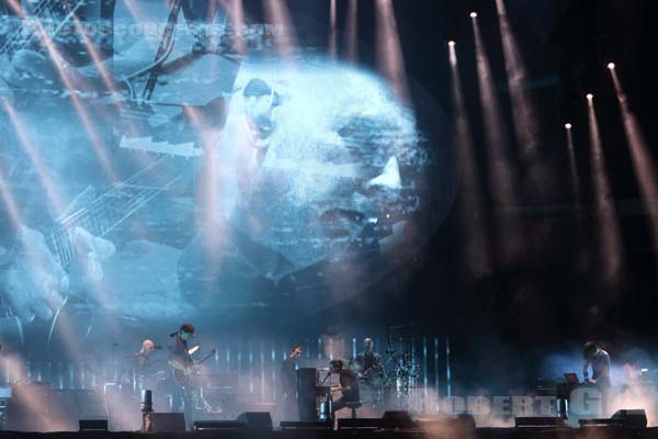 RADIOHEAD - 2017-07-02 - ARRAS - La Citadelle - Main Stage - Philip Selway - Colin Greenwood - Thomas Edward Yorke - Jonny Greenwood - Edward John O'Brien